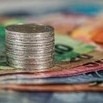 por que os paises nao utilizam uma moeda global