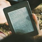 Lendo no Kindle