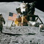 Base lunar