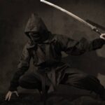 Roupas pretas de ninjas