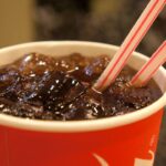 por que os refrigerantes contem cafeina