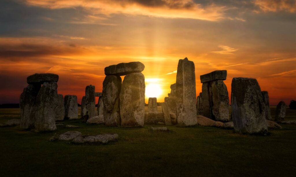 Por que Stonehenge foi construído? Zona