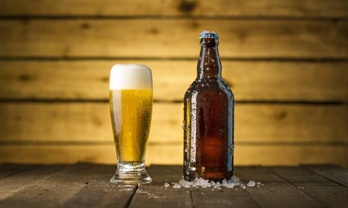 Qual a diferença entre as cervejas Pilsen e Lager? Zona Curiosa