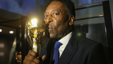 Pelé: Por Que o Ex-Jogador é Conhecido Como o Rei do Futebol?