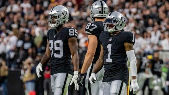 Jogadores dos Raiders.