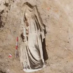 Antiga estatua perdida ha mais de 2 mil anos e localizada na Turquia