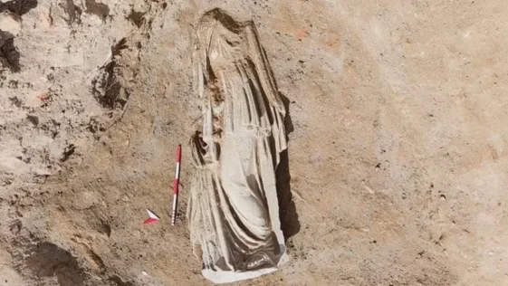 Antiga estatua perdida ha mais de 2 mil anos e localizada na Turquia