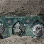 Carruagem achada em Pompeia esta incrivelmente bem preservada