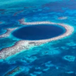 Grande Buraco Azul de Belize conheca o misterioso abismo aquatico que pode ser visto do espaco